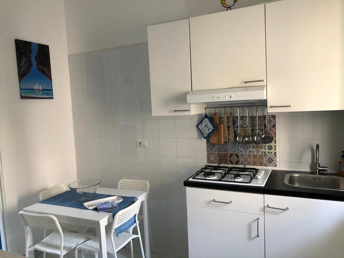 Stabia Holiday House Кастеламаре ди Стабия Екстериор снимка