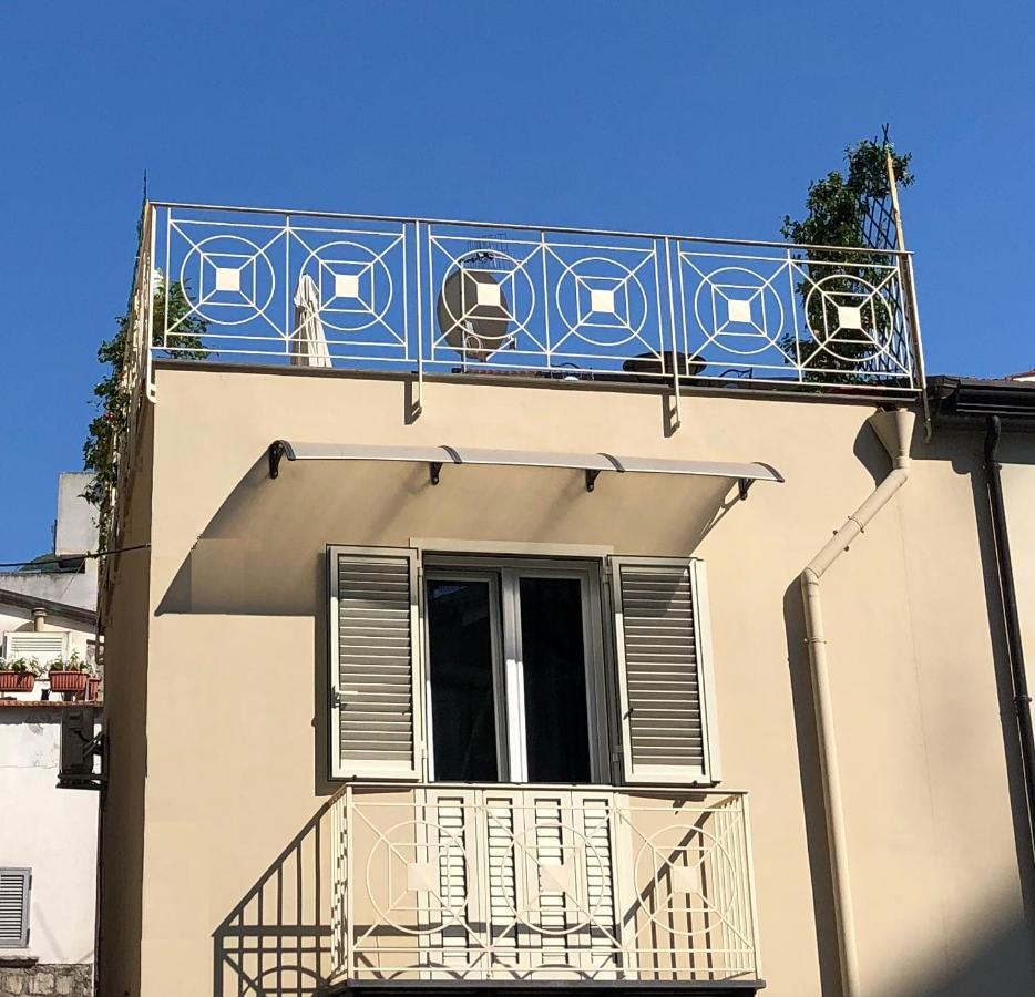 Stabia Holiday House Кастеламаре ди Стабия Екстериор снимка