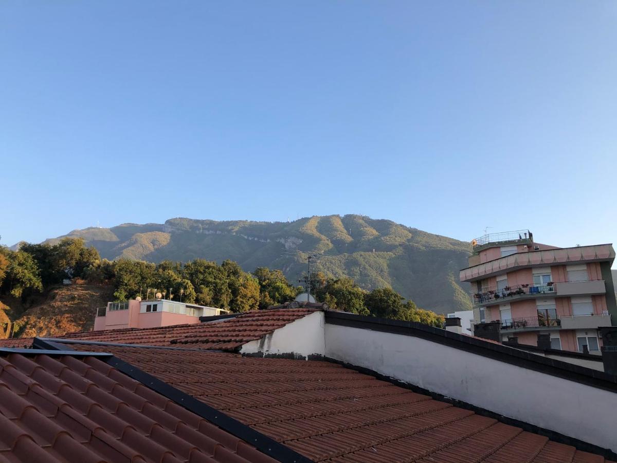 Stabia Holiday House Кастеламаре ди Стабия Екстериор снимка