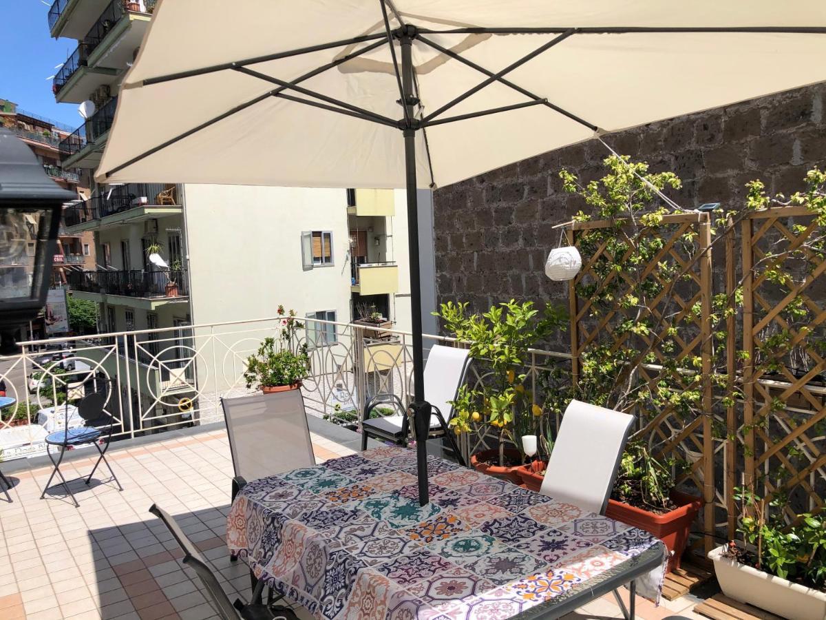 Stabia Holiday House Кастеламаре ди Стабия Екстериор снимка