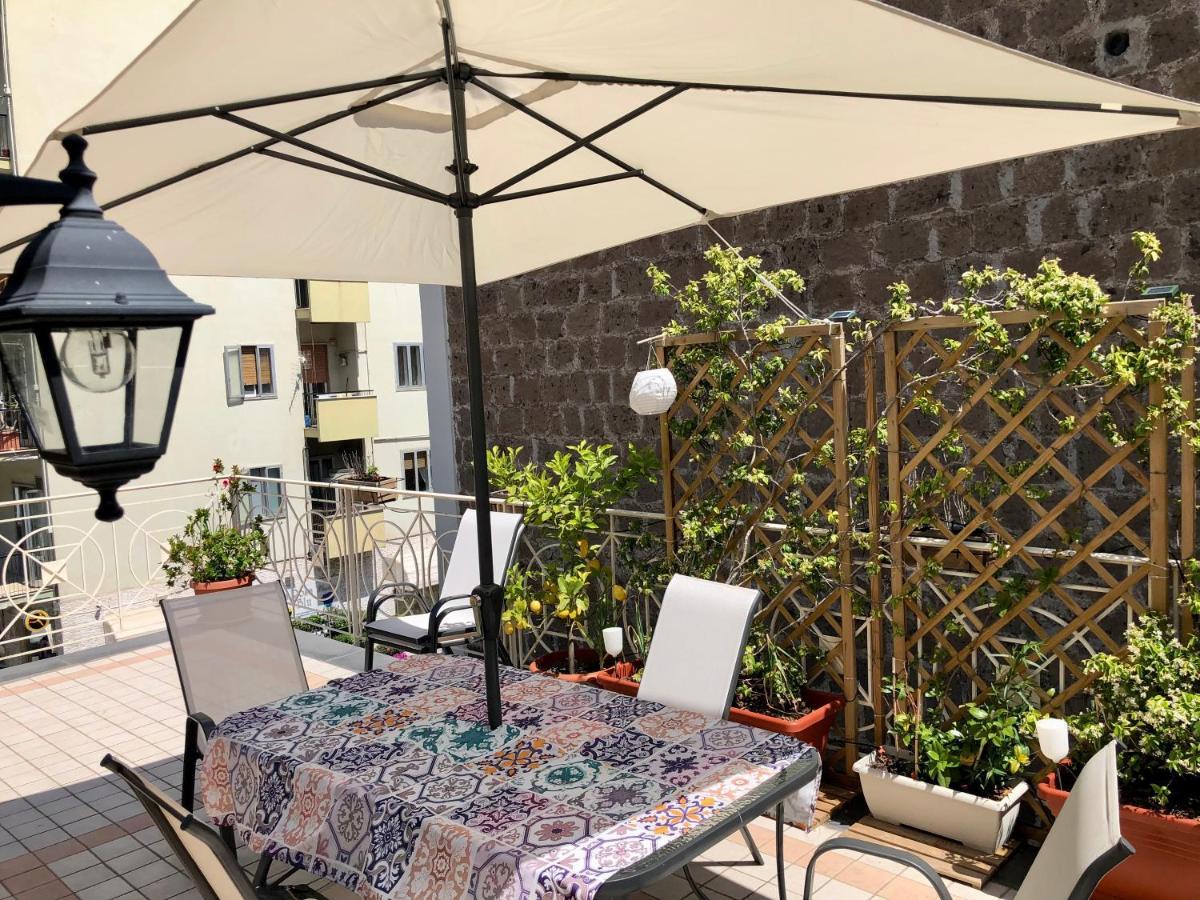 Stabia Holiday House Кастеламаре ди Стабия Екстериор снимка
